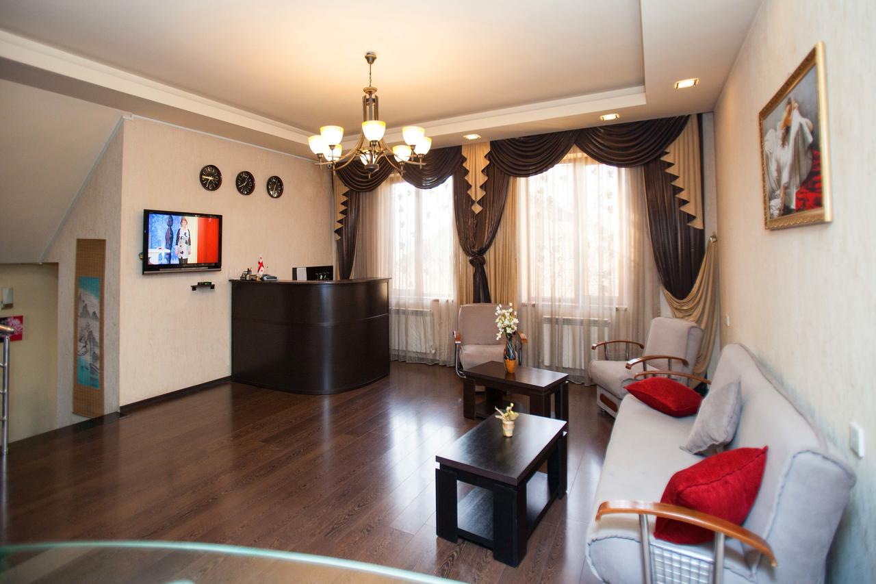 Hotel 4You Tbilisi Buitenkant foto