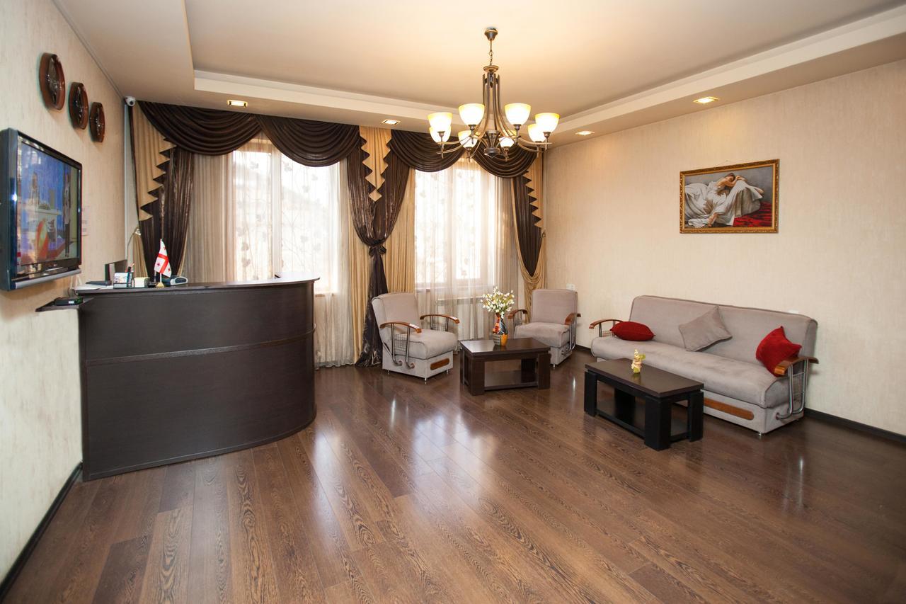 Hotel 4You Tbilisi Buitenkant foto