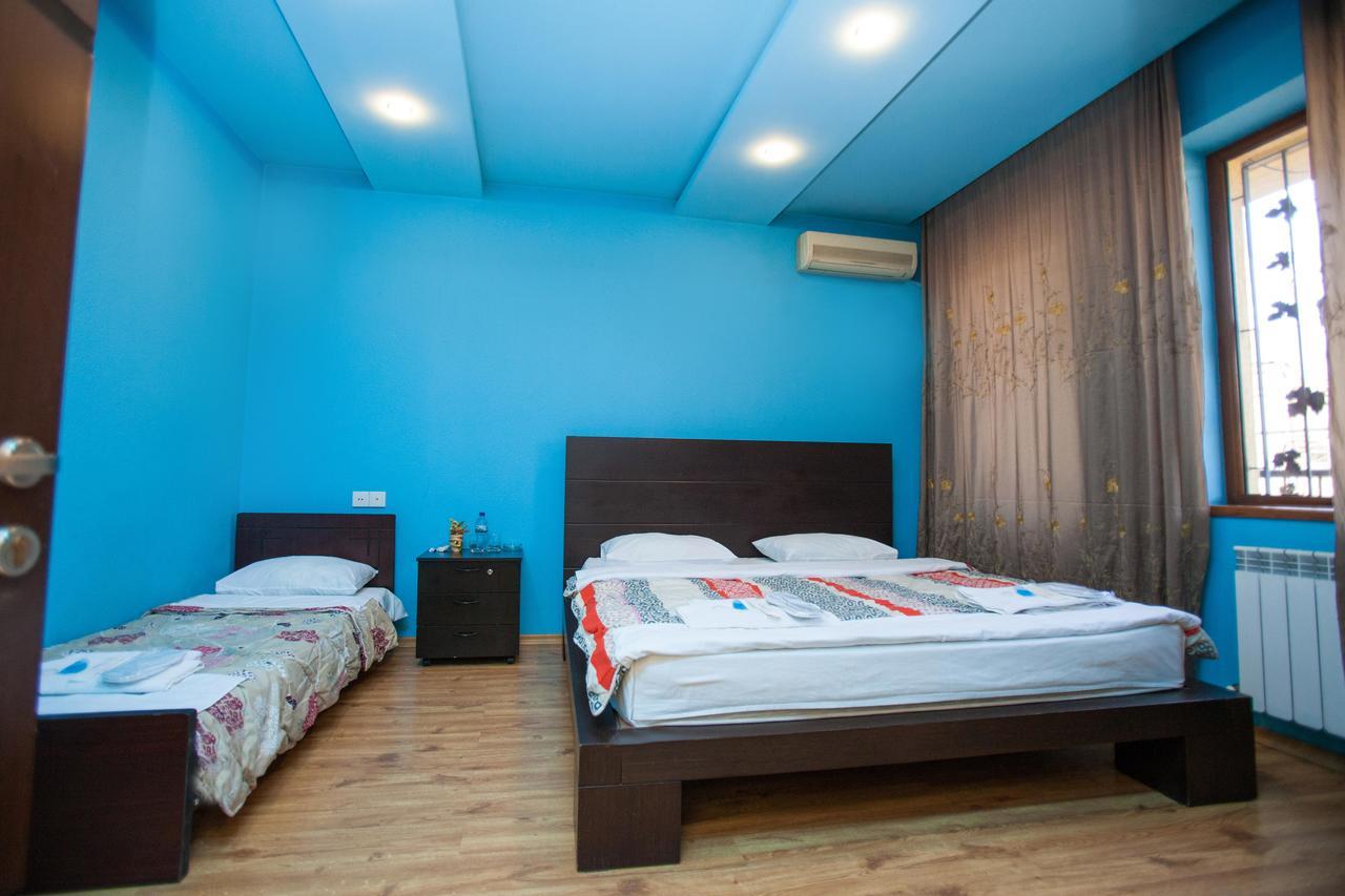 Hotel 4You Tbilisi Buitenkant foto