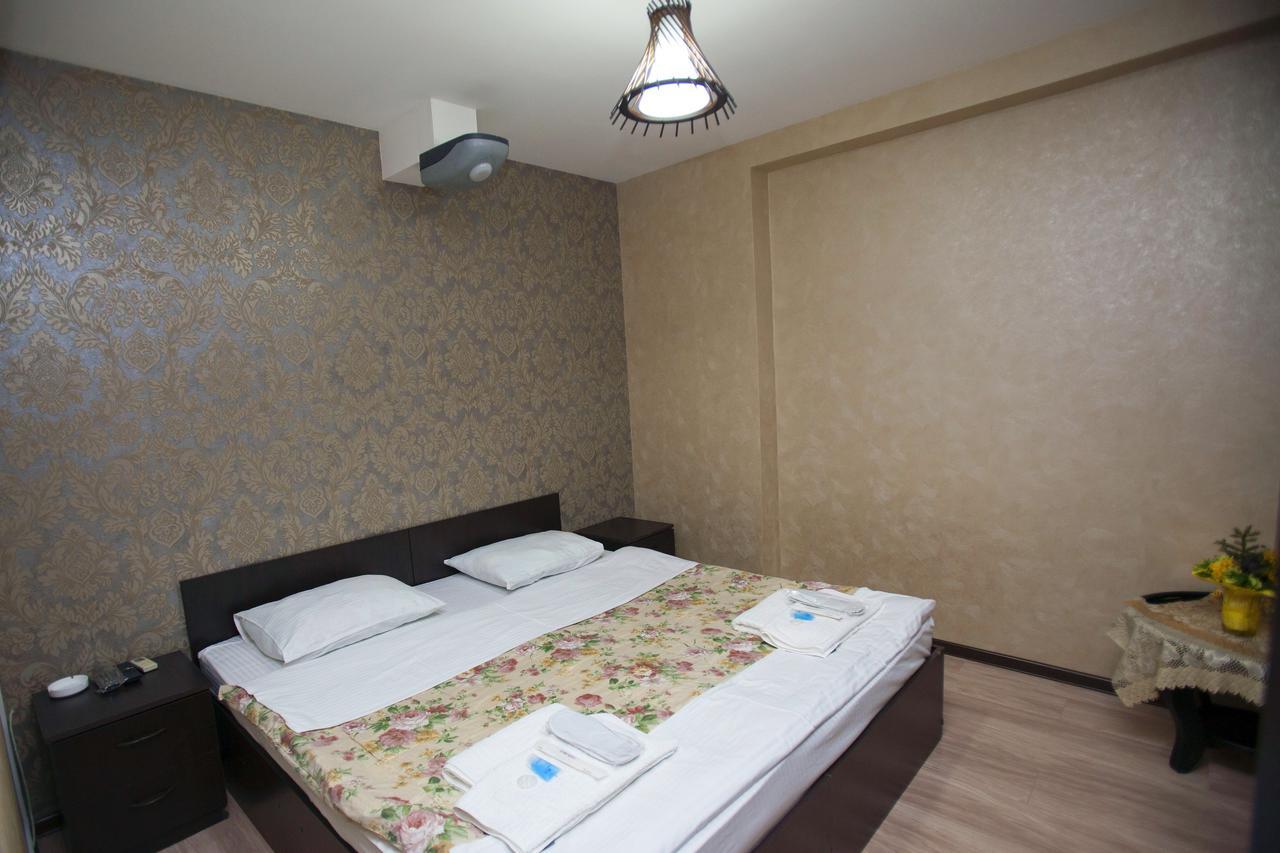 Hotel 4You Tbilisi Buitenkant foto